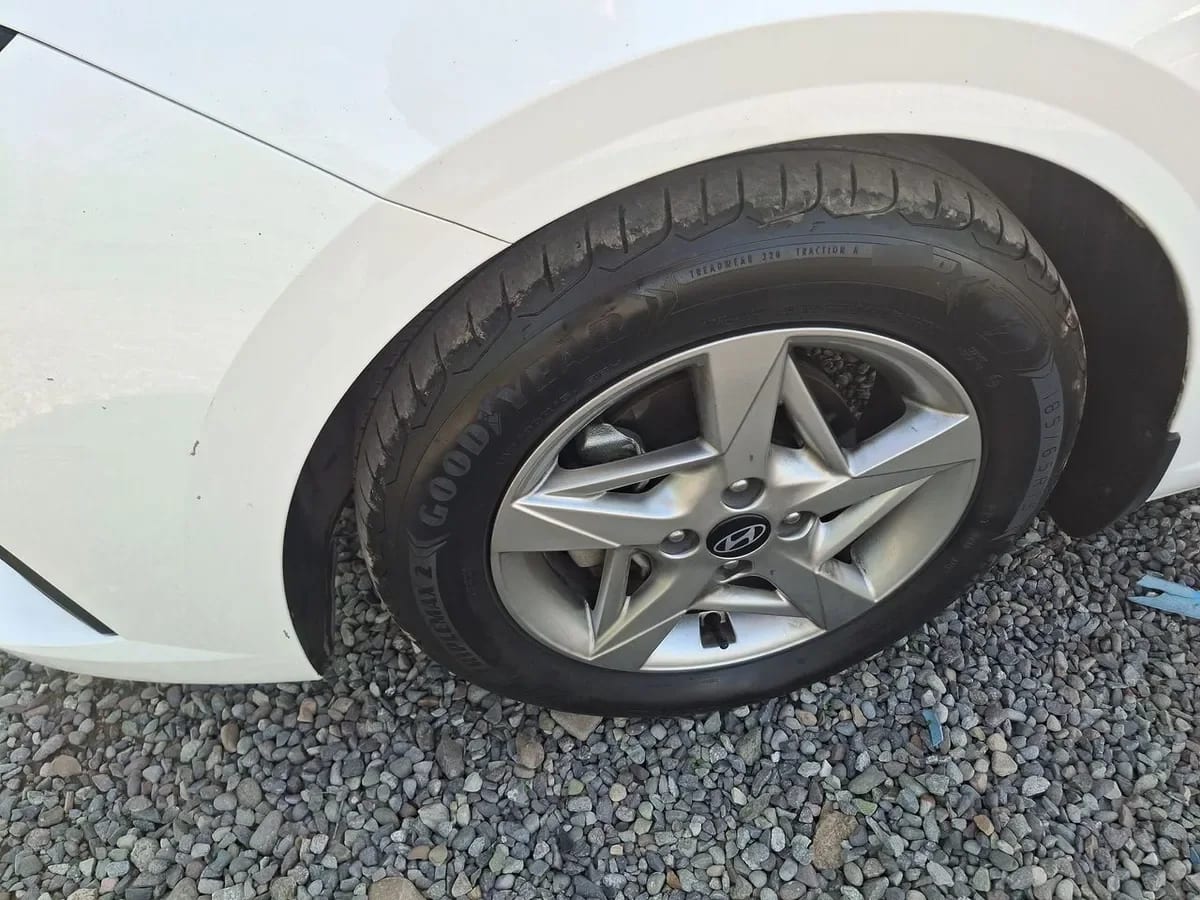 Hyundai Accent 1.5 Plus 4x2 At 4p año 2024