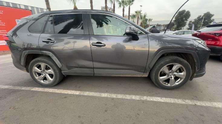 Toyota Rav 4 2.0 Le 4x2 Cvt At 5p año 2020