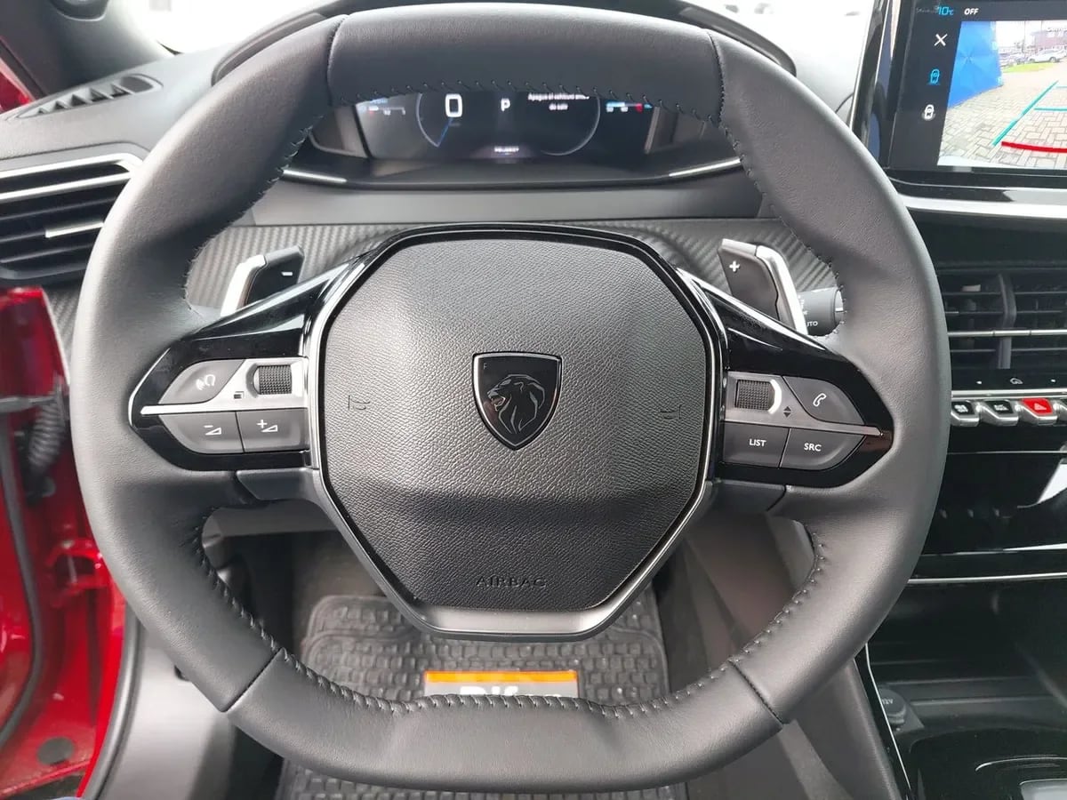 Peugeot 2008 1.2 Mca Allure Mhev 136hp 4x2 At 5p año 2026