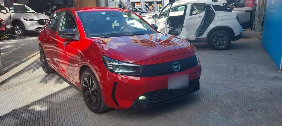 Opel Corsa 1.2t Edition 100hp 4x2 At8 5p año 2024