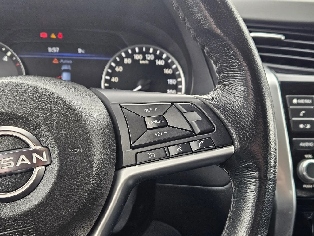 Nissan Navara Dc 4x4 2.3tdi Le año 2023