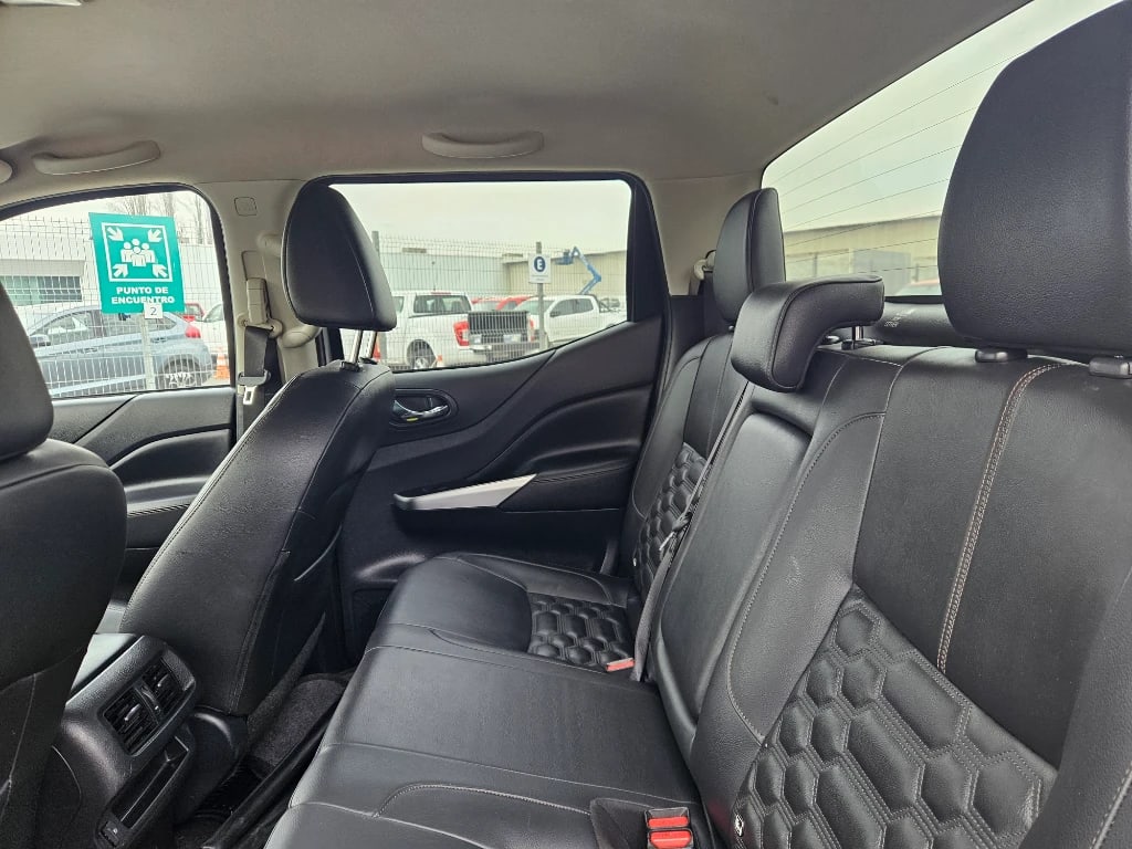 Nissan Navara Dc 4x4 2.3tdi Le año 2023