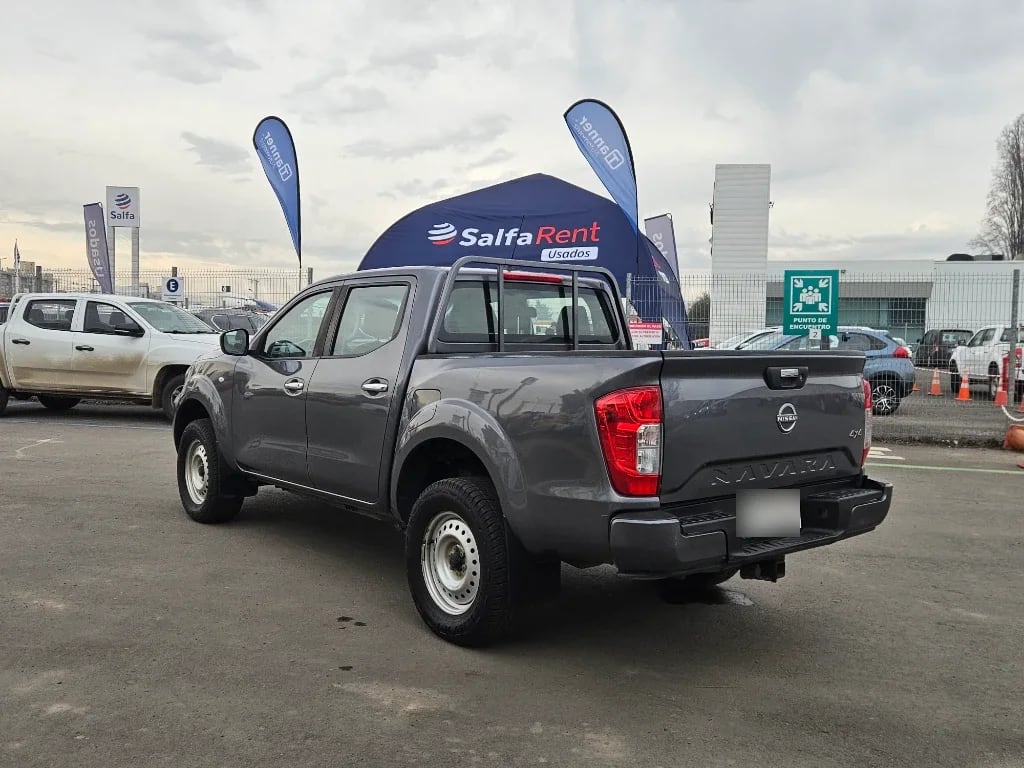 Nissan Navara Dc 4x4 2.3 Tdi Se año 2023
