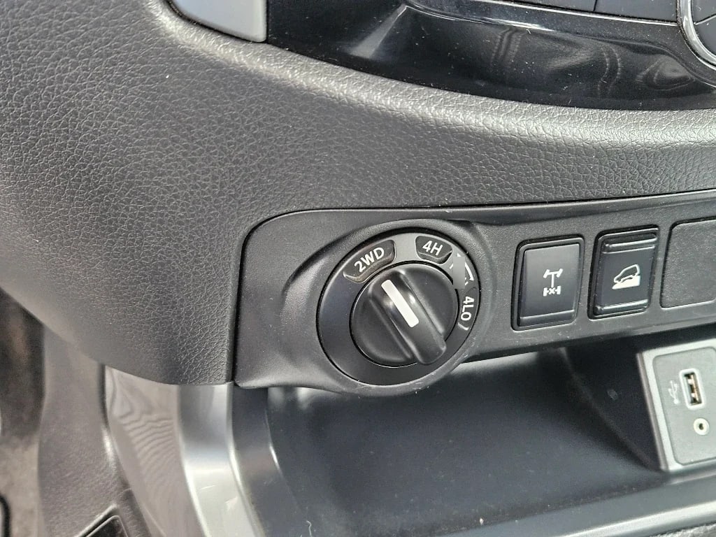 Nissan Navara Dc 4x4 2.3tdi Xe año 2023