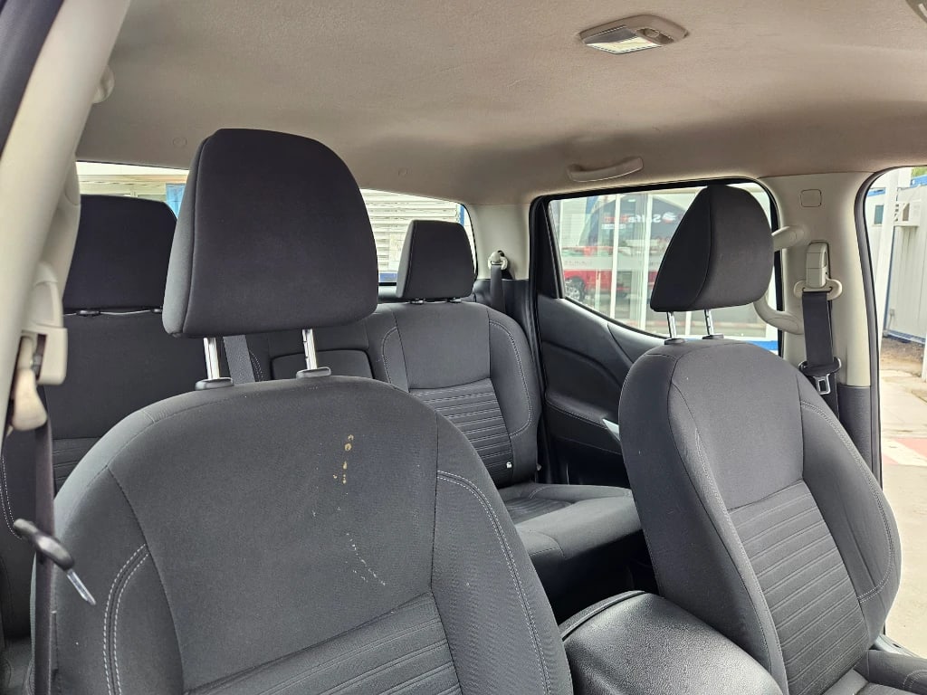 Nissan Navara Dc 4x4 2.3tdi Xe año 2023