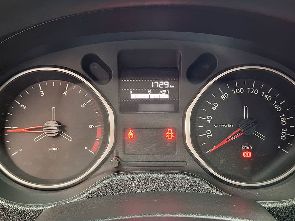 Citroen C-Elysee 1.6 Hdi año 2025