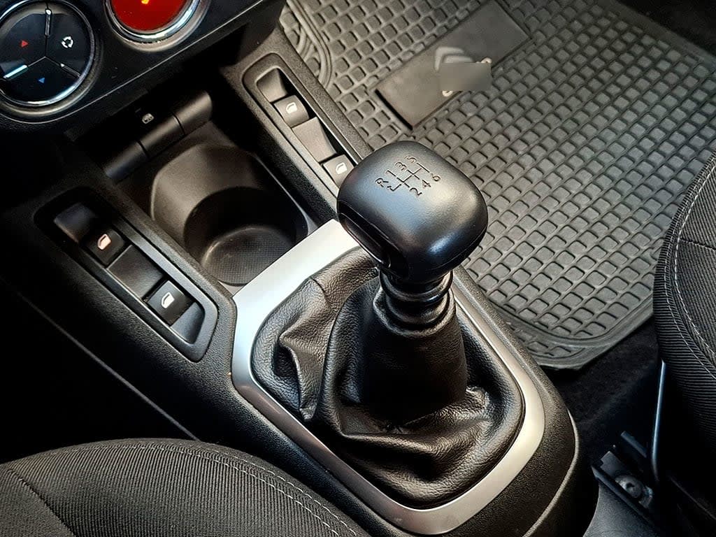 Citroen C-Elysee 1.6 Hdi año 2025