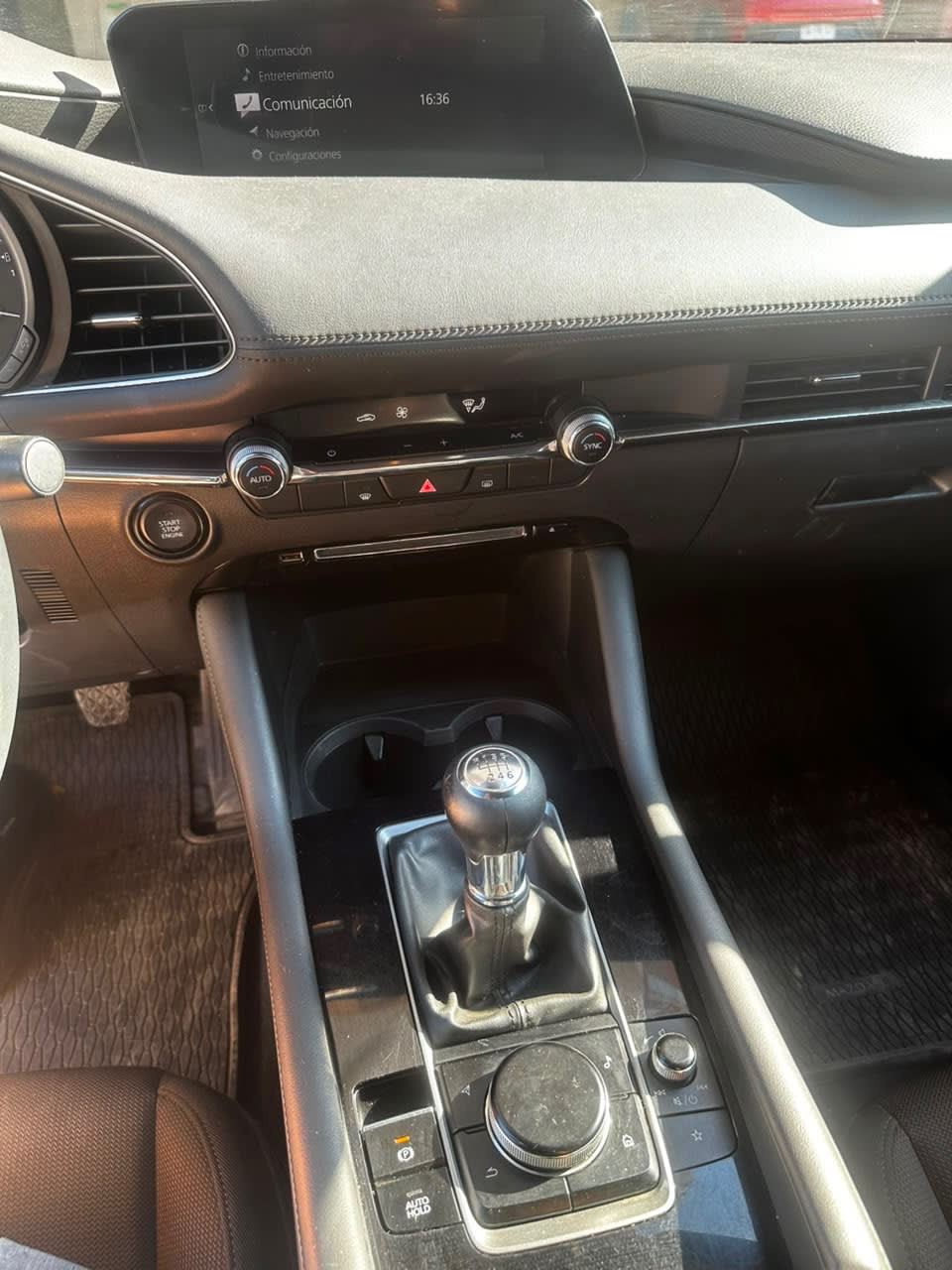 MAZDA MAZDA3 2.0 V 7g Mt año 2021