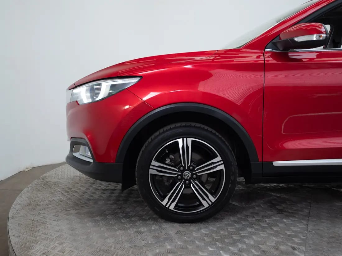 MG Zs 1.5 Com At año 2024