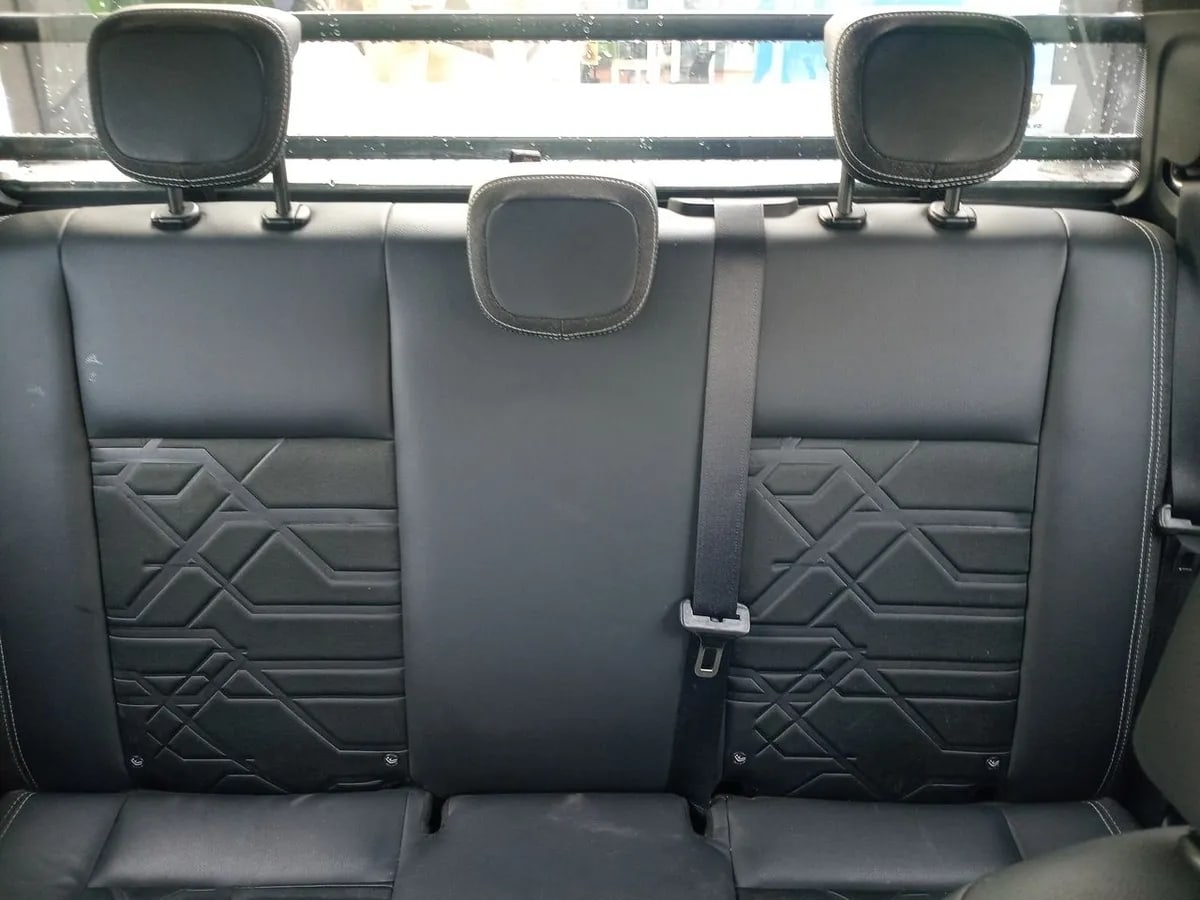 Ram 700 1.3 Laramie 4x2 Dob. Cab. Mt 4p año 2023