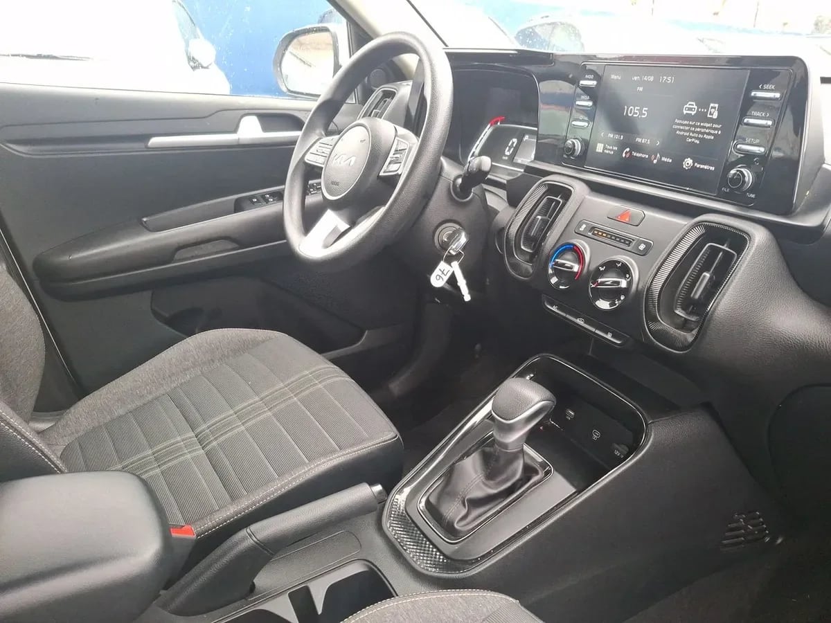 Kia Sonet 1.5 Ex 4x2 Ivt Ri At 5p año 2025