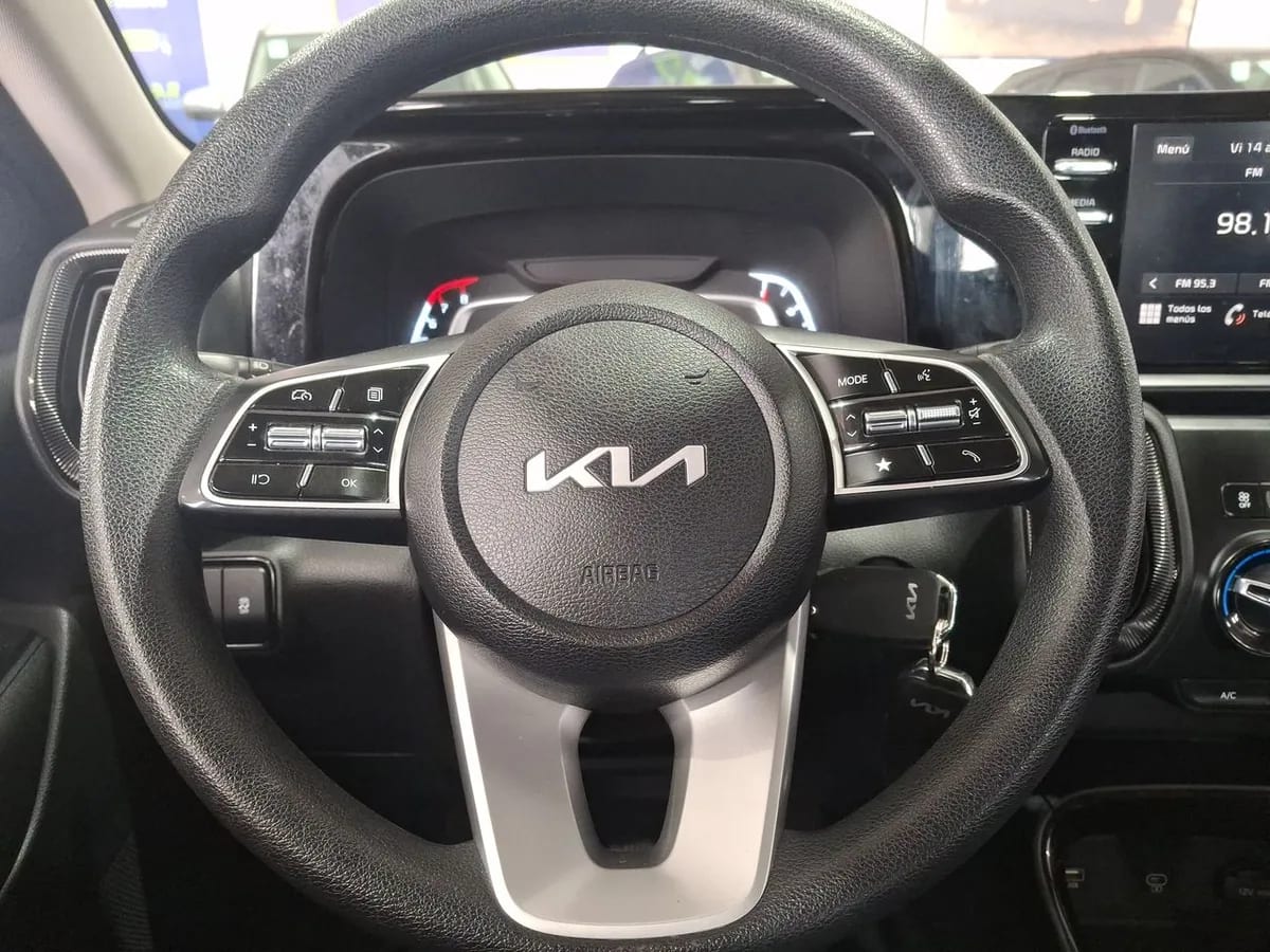 Kia Sonet 1.5 Ex 4x2 Ivt Ri At 5p año 2025