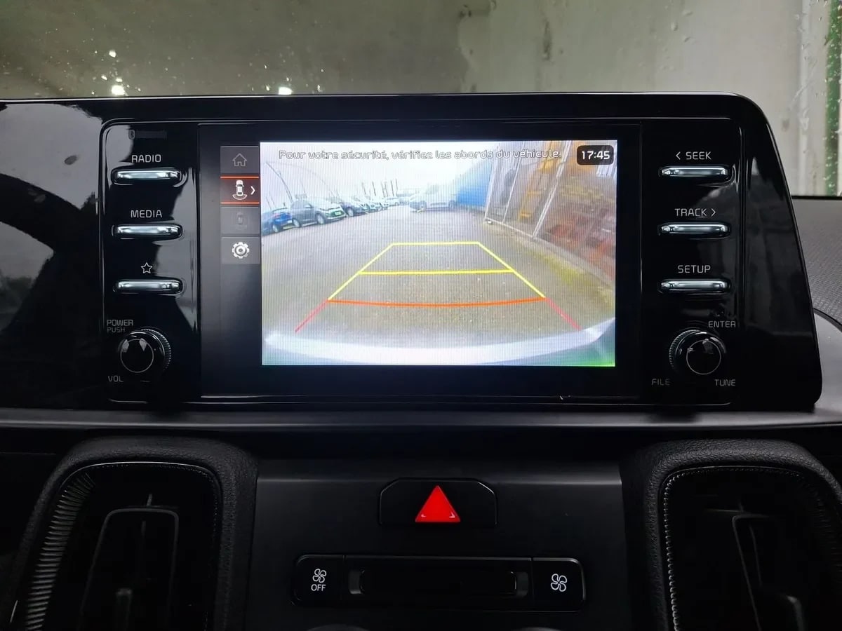 Kia Sonet 1.5 Ex 4x2 Ivt Ri At 5p año 2025
