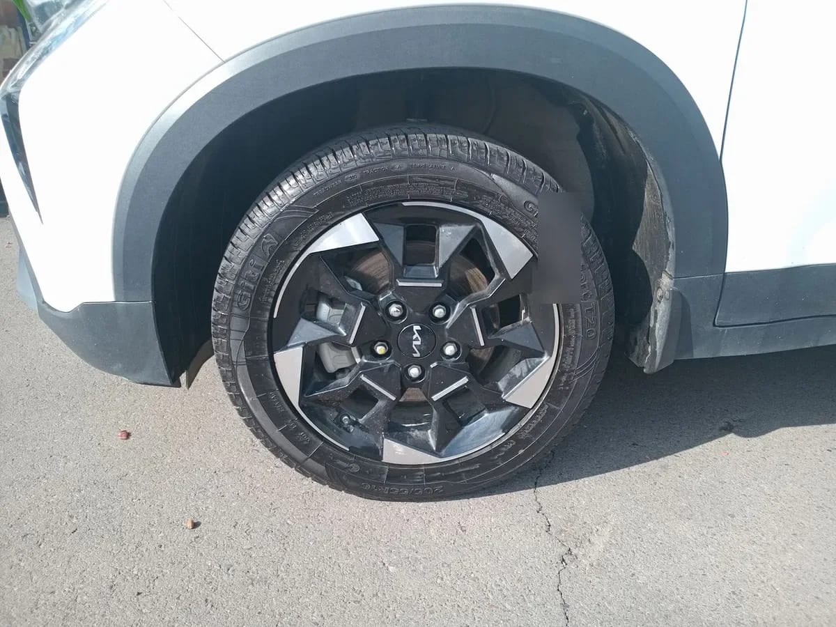 Kia Sonet 1.5 Ex 4x2 Ivt Ri At 5p año 2025