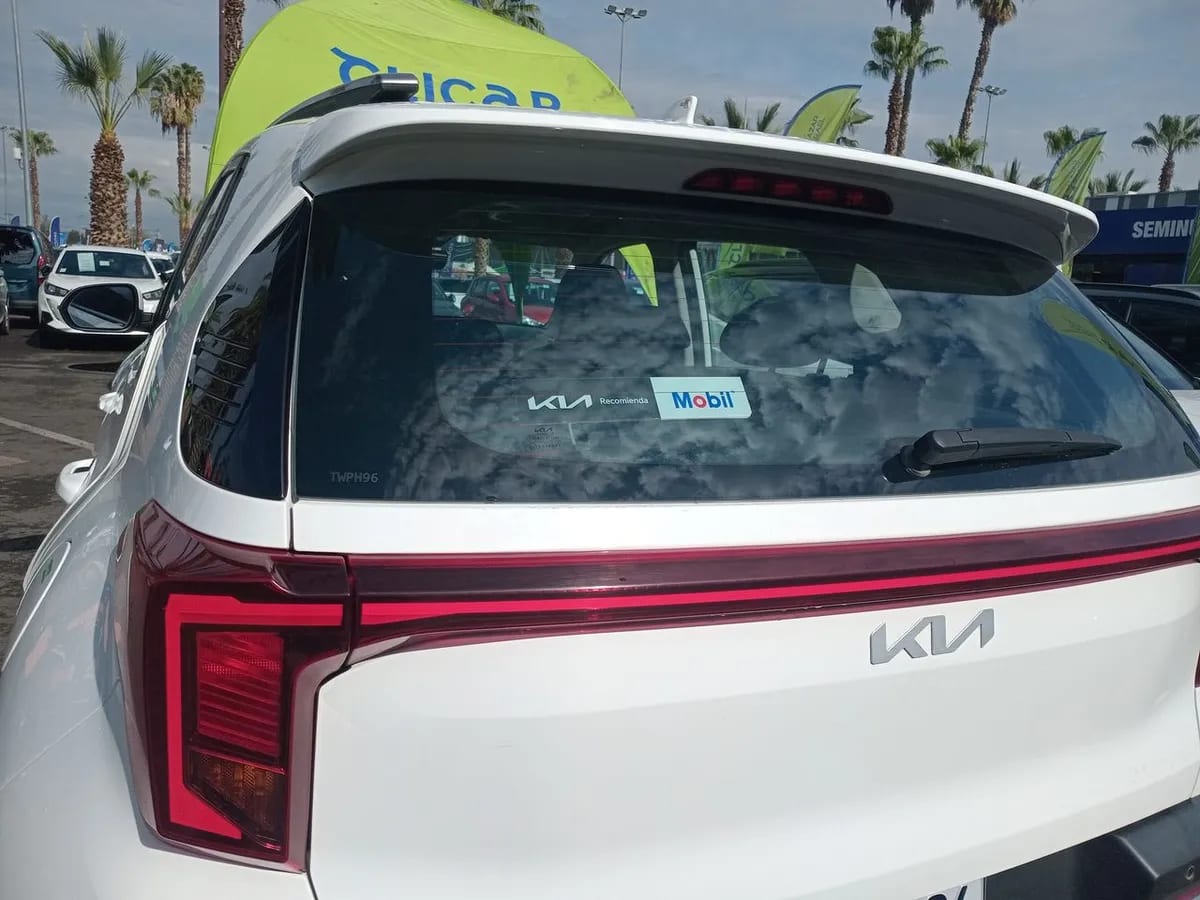 Kia Sonet 1.5 Ex 4x2 Ivt Ri At 5p año 2025