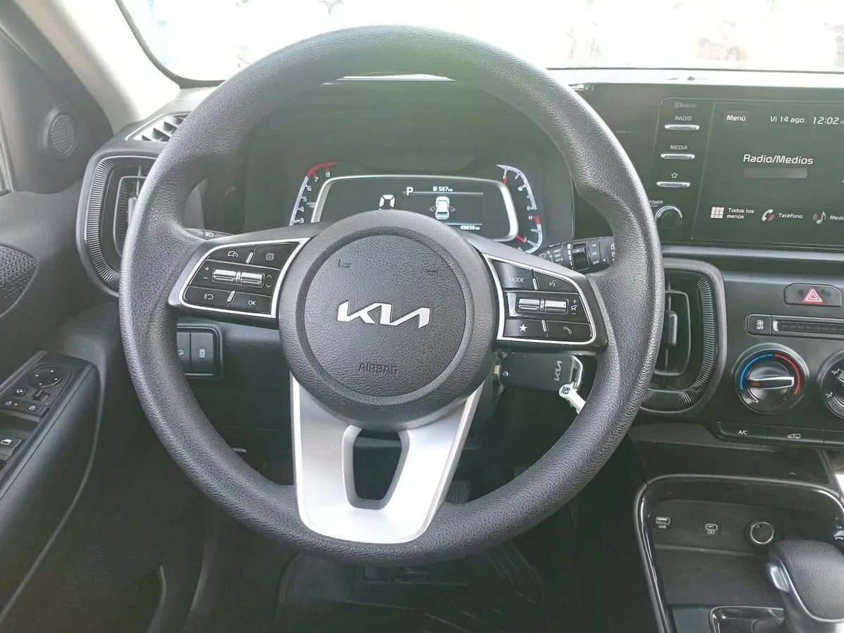 Kia Sonet 1.5 Ex 4x2 Ivt Ri At 5p año 2025