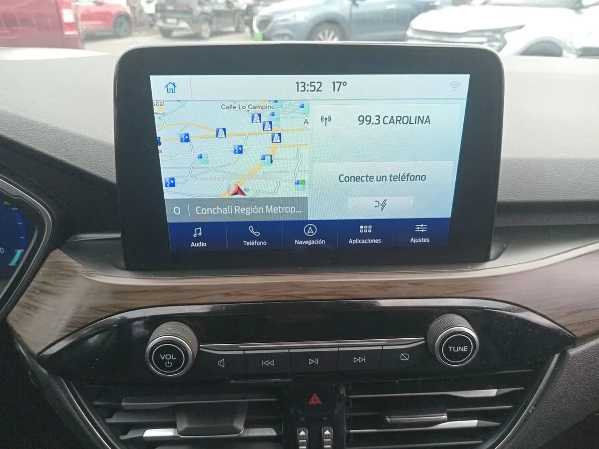 Ford Escape 2.5 Atkinson Titanium Hibrido Awd At 5p año 2021