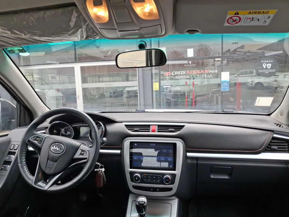 JAC T8 2.0 Comfort 4x2 Diesel Mt 4p año 2022