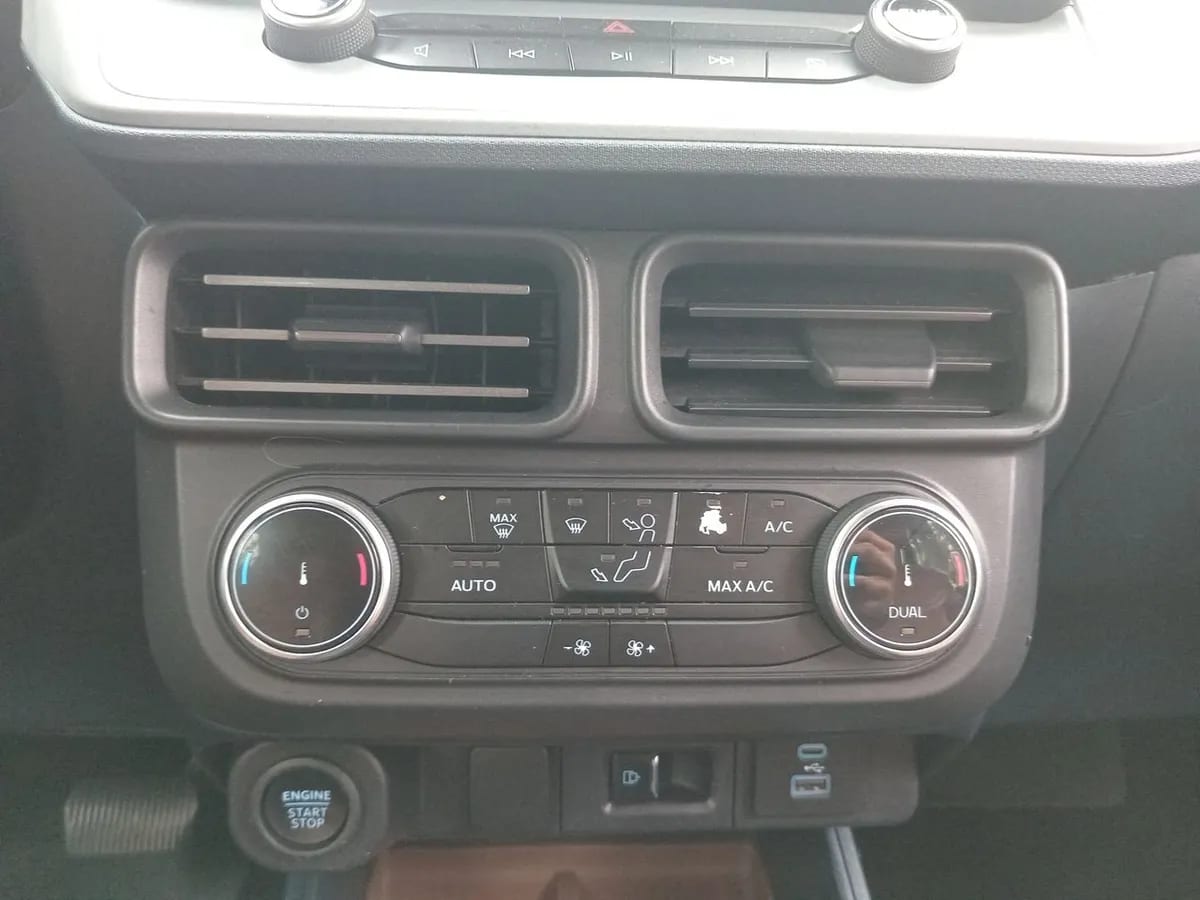 Ford Maverick 2.0 Lariat 4x4 At 4p año 2023