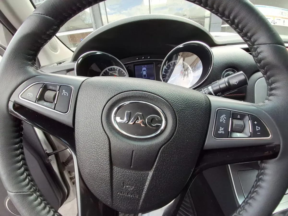 JAC T8 2.0 Advance 4x4 Diesel Mt 4p año 2023