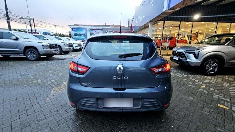 Renault Clio 1.2 Expression 4x2 Hb Mt 5p año 2020