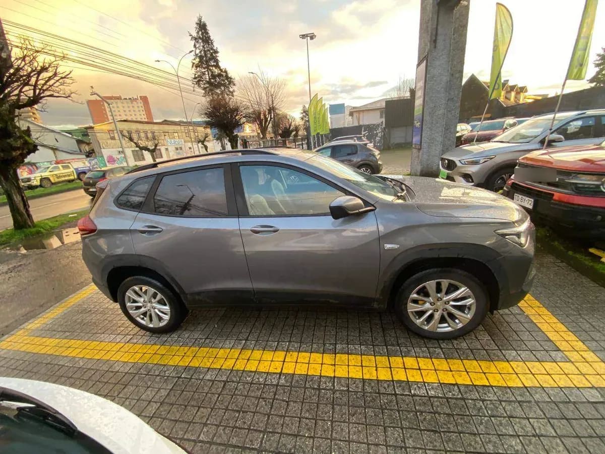 Chevrolet Tracker 1.2t Ltz Fwd At 5p año 2022