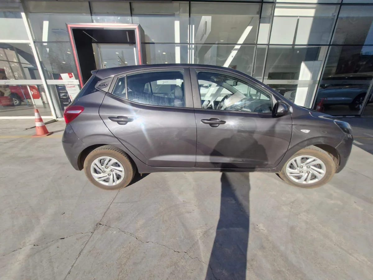 Hyundai Grand I10 1.2 Plus 4x2 Hb Mt 5p año 2022