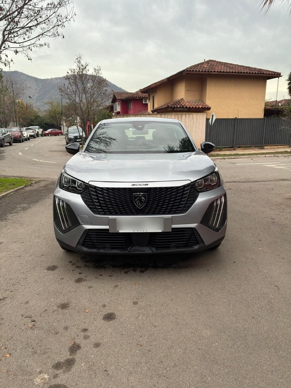 PEUGEOT 2008 1.2 Allure Mhev 136 At Hirbido año 2025