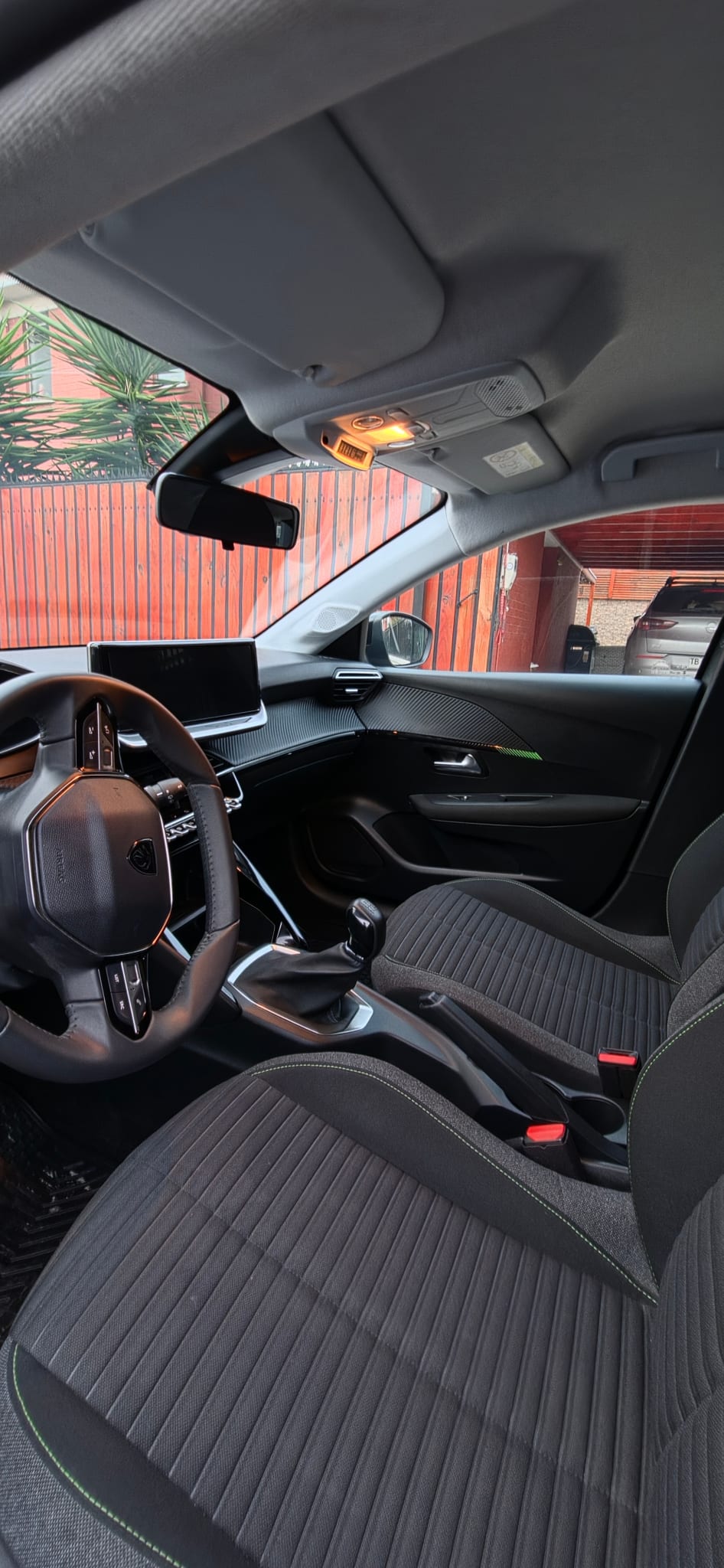 PEUGEOT 208 1.2 Active Pack Puretech 75 Mt año 2024