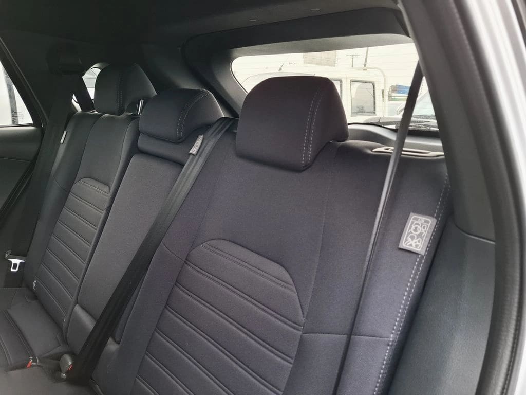 Toyota Yaris Cross 1.5 Xi 4x2 5mt 5p año 2025