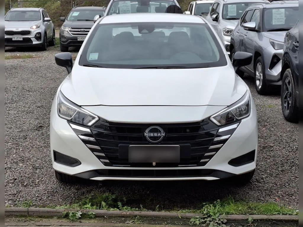Nissan Versa 1.6 Advance 4x2 Mt 4p año 2026