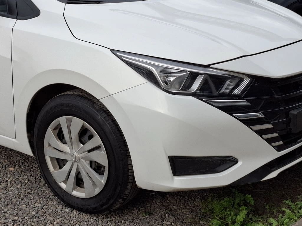 Nissan Versa 1.6 Advance 4x2 Mt 4p año 2026