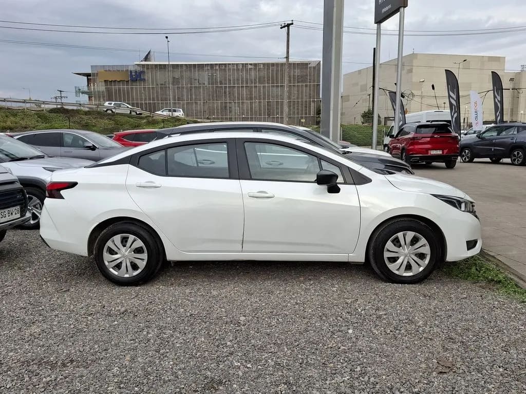 Nissan Versa 1.6 Advance 4x2 Mt 4p año 2026