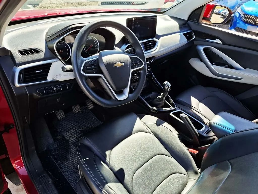 Chevrolet Captiva 1.5t Ltz P 4x2 Mt 5p año 2023