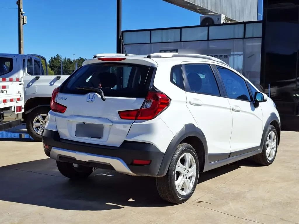 Honda Wr-V 1.5 Lx 4x2 Mt 5p año 2024