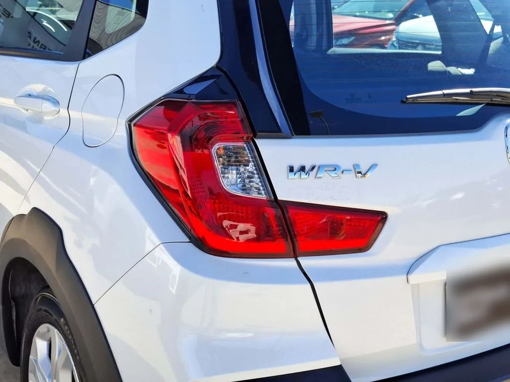 Honda Wr-V 1.5 Lx 4x2 Mt 5p año 2024