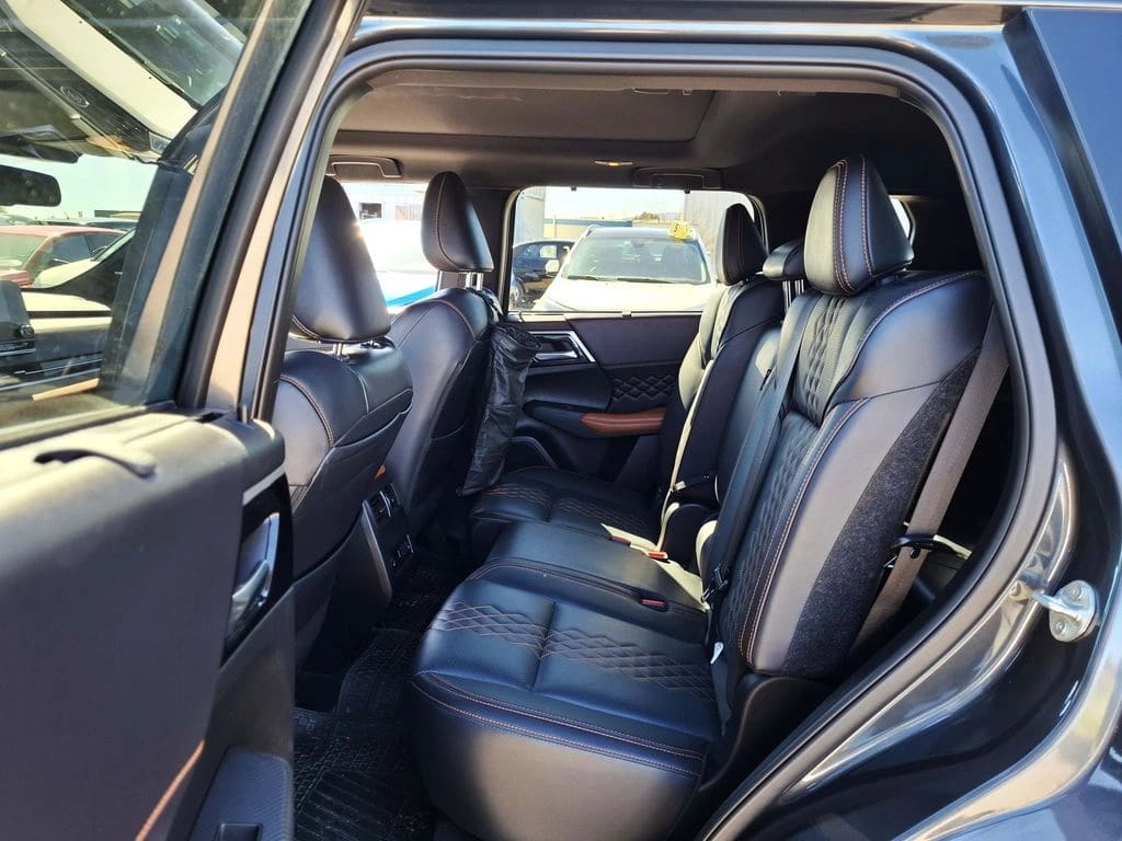 Mitsubishi Outlander 2.5 Gls Limited 4x4 At 5p año 2025