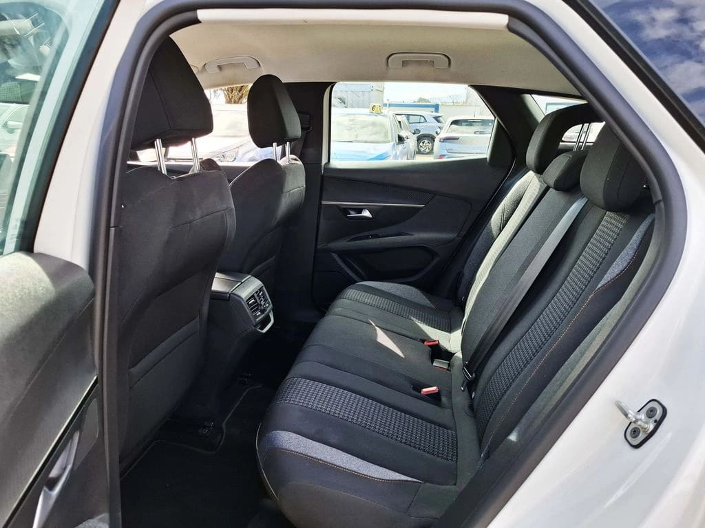 Peugeot 3008 1.2 Active Pack Puretech 130 4x2 Mt6 5p año 2022