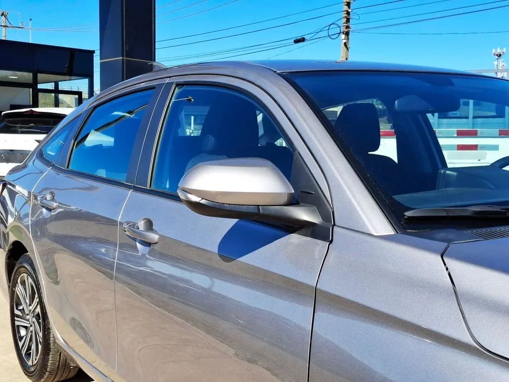 Toyota Yaris 1.5 E 4x2 Sdn Cvt At 4p año 2026