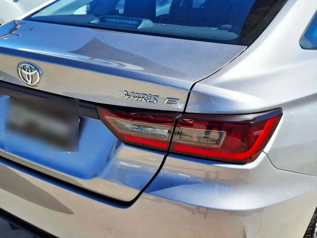 Toyota Yaris 1.5 E 4x2 Sdn Cvt At 4p año 2026