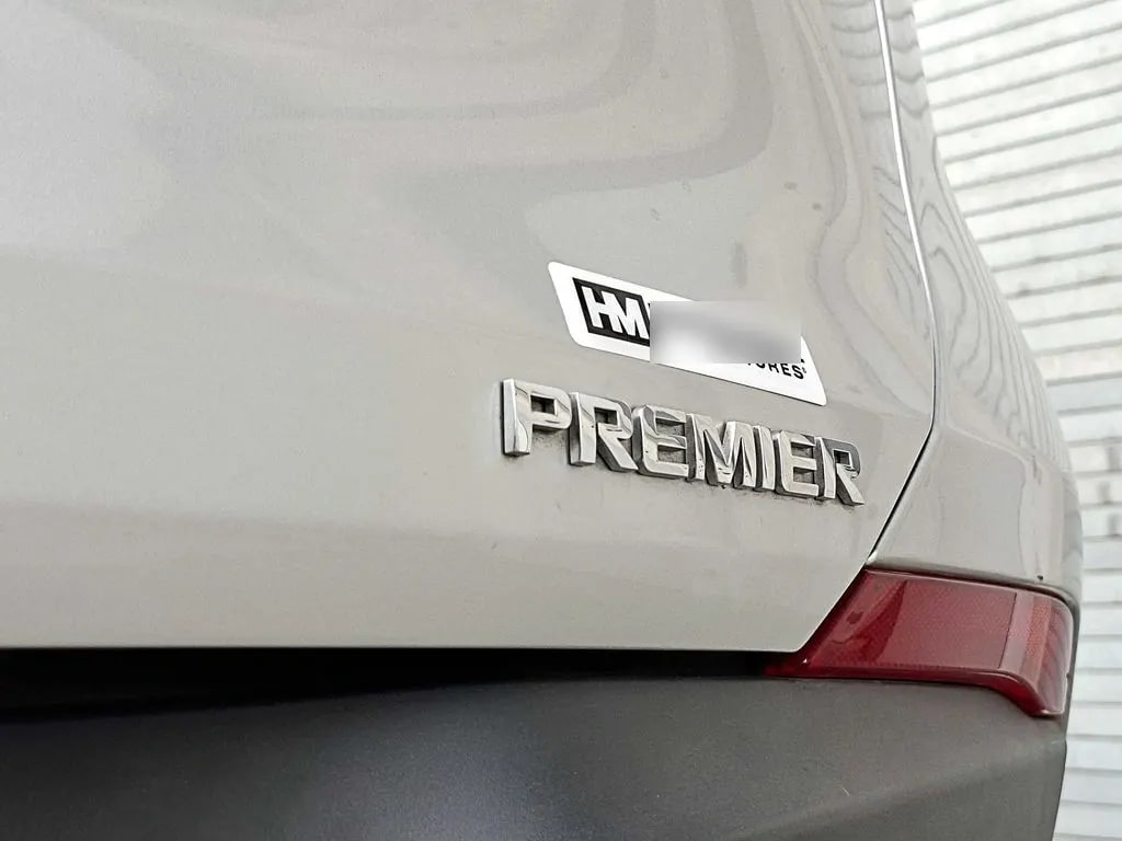 Chevrolet Tracker 1.2t Premier T 4x2 At 5p año 2024