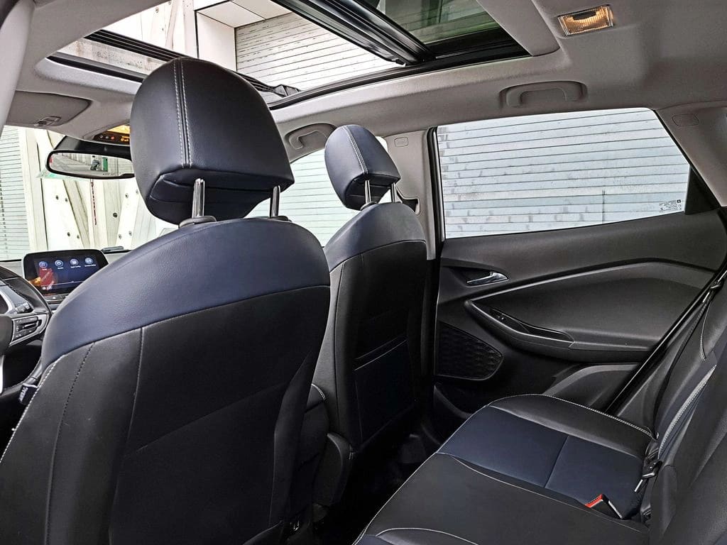 Chevrolet Tracker 1.2t Premier T 4x2 At 5p año 2024