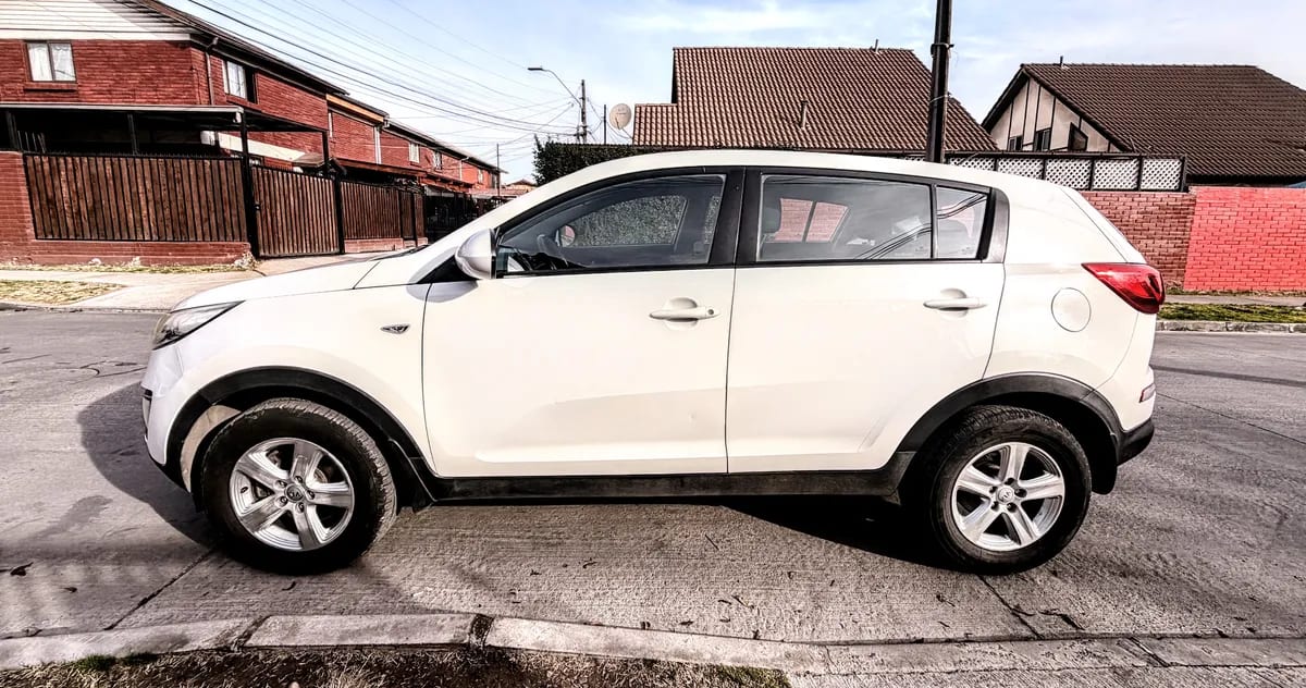 KIA MOTORS SPORTAGE 2.0 Lx Dab Mt año 2015