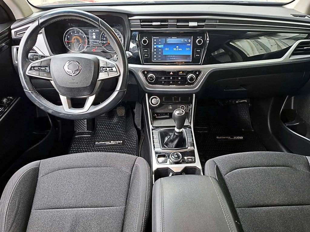 Ssangyong Korando 1.5t Glx 4x2 Mt 5p año 2023
