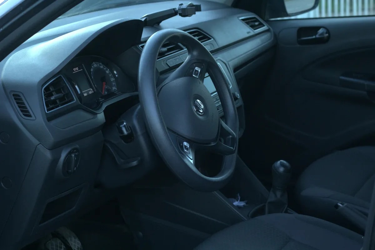 VOLKSWAGEN GOL 1.6 Comfortline Mt año 2021