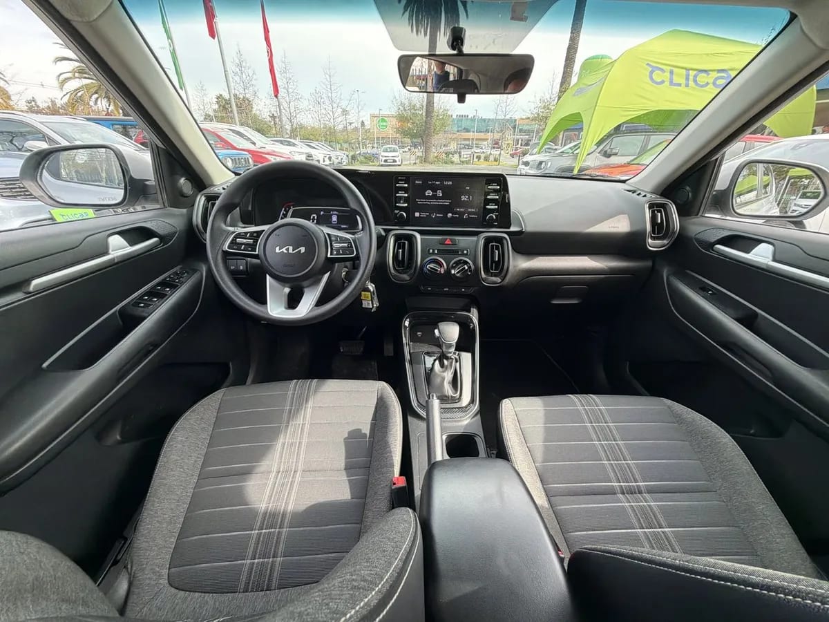 Kia Sonet 1.5 Ex 4x2 Ivt Ri At 5p año 2025