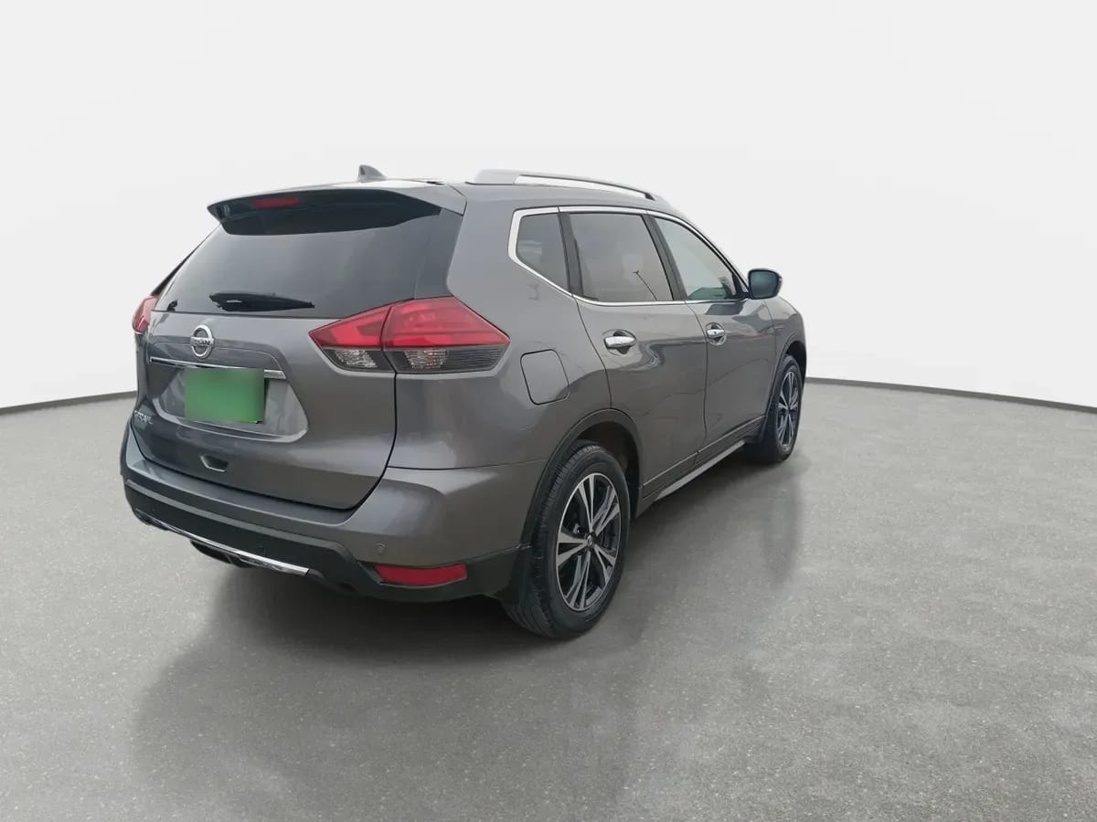 Nissan X-Trail 2.5 Advance Mc 4x2 3row Cvt At 5p año 2021