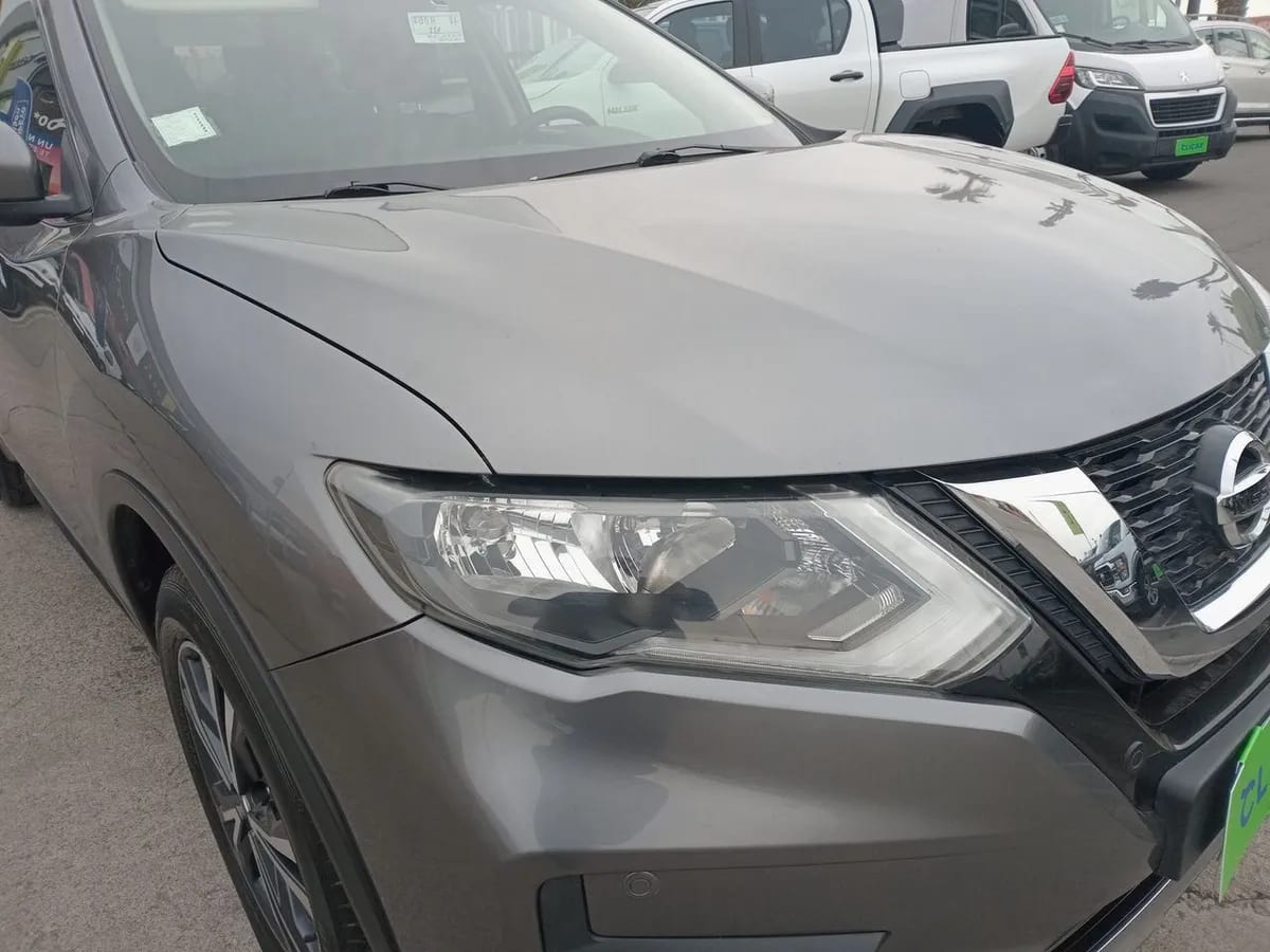 Nissan X-Trail 2.5 Advance Mc 4x2 3row Cvt At 5p año 2021