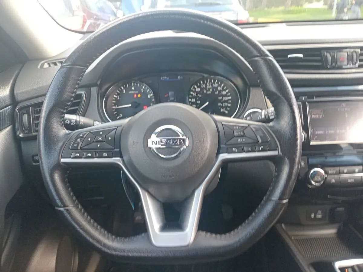 Nissan X-Trail 2.5 Advance Mc 4x2 3row Cvt At 5p año 2021