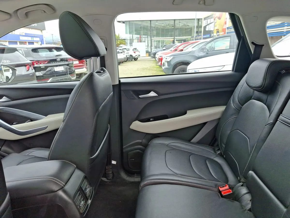 Chevrolet Captiva 1.5t Premier Fwd Mt 5p año 2023